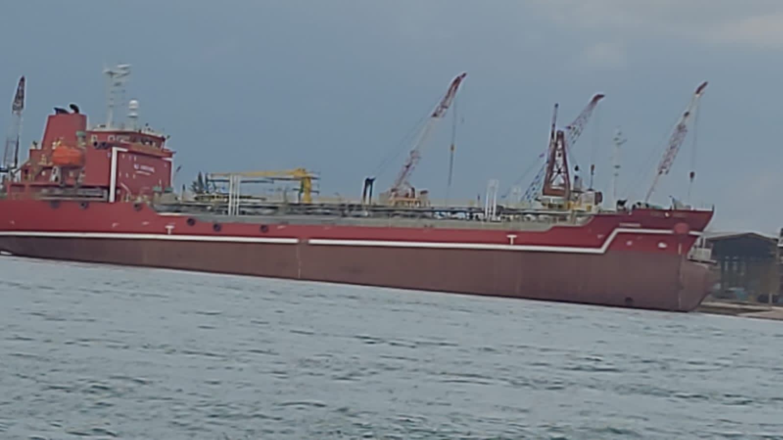 8600 Dwt Oil Tanker 8600 Dwt Oil Tanker